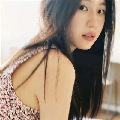 俘虏野生女人 海报